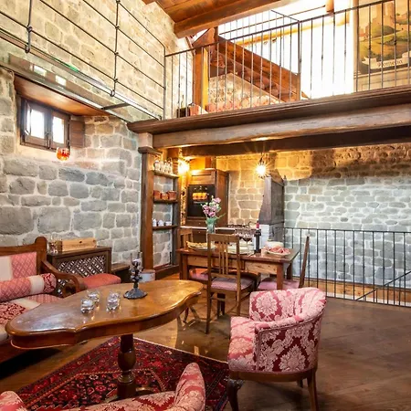 펜션 Medieval Tower Mit Whirlpool Auf Der Dachterrass By Interhome *