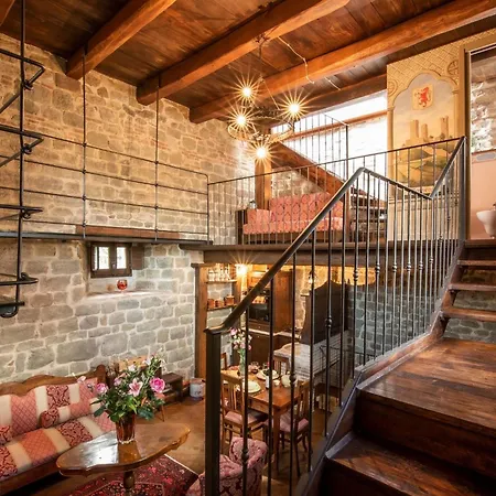펜션 Medieval Tower Mit Whirlpool Auf Der Dachterrass By Interhome 프라토베키오