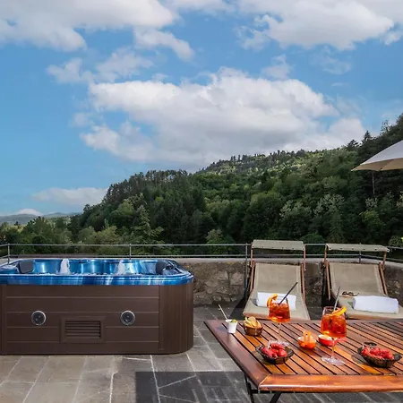 Medieval Tower Mit Whirlpool Auf Der Dachterrass By Interhome 펜션 프라토베키오