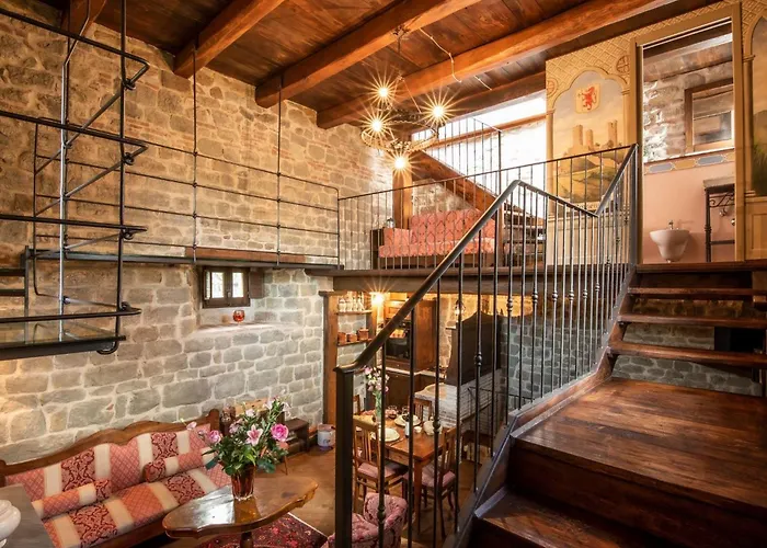 Ferienhaus Medieval Tower Mit Whirlpool Auf Der Dachterrasse By Interhome Pratovecchio